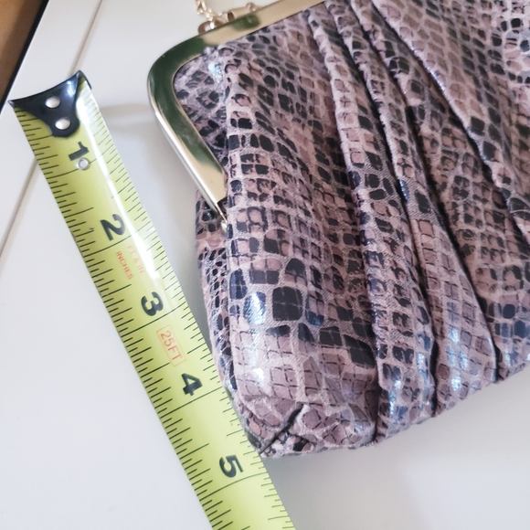 Jessica Simpson NWOT Clutch on Chain - Leopard Print O/S - Picture 13 of 14